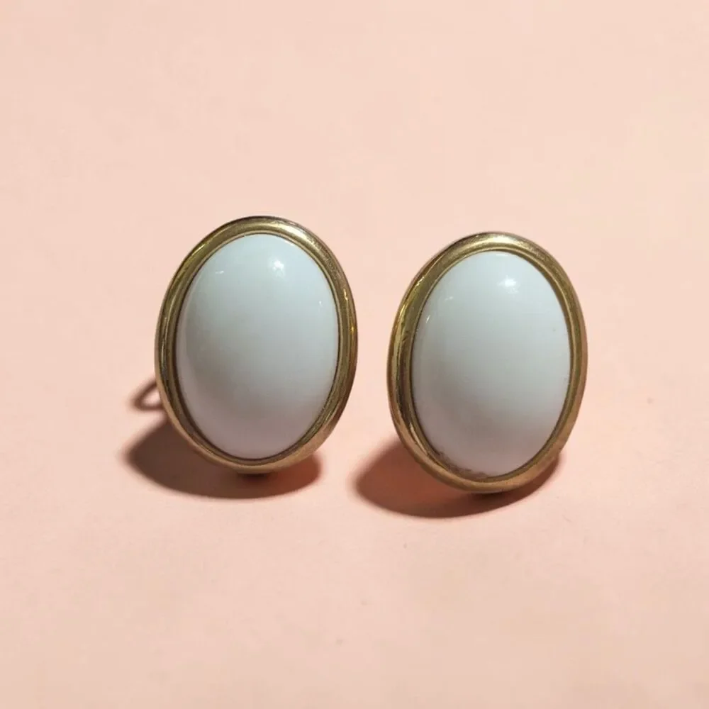 TRIFARI White Cabochon Oval Stud Earrings, Vintage Signed Minimalist Jewelry